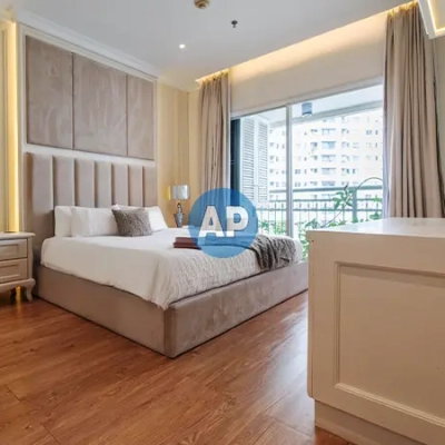Master bedroom apartemen dekat MRT Pavilion 142 m2 renovasi dijual