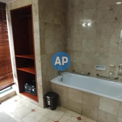Kamar mandi pavilion apartment tower 1 disewa
