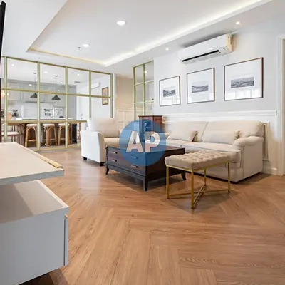 Ruang tamu apartemen dekat MRT Pavilion Tower 1 sudah renovasi dan furnish