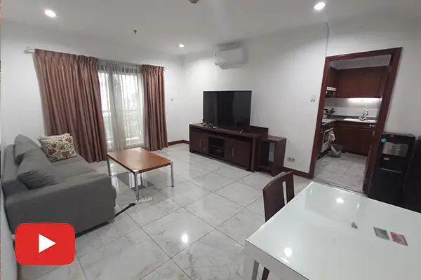 apartemen pavilion jakarta disewakan dengan living room luas dan modern