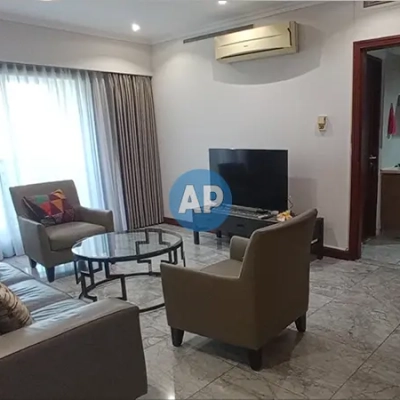 Foto kedua living room apartemen pavilion 3BR furnish luas 142 m2 tower 2