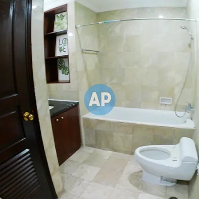 Kamar mandi Apartemen Pavilion Jakarta unit disewakan