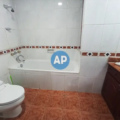 Kamar mandi Apartemen Pavilion 2BR disewa