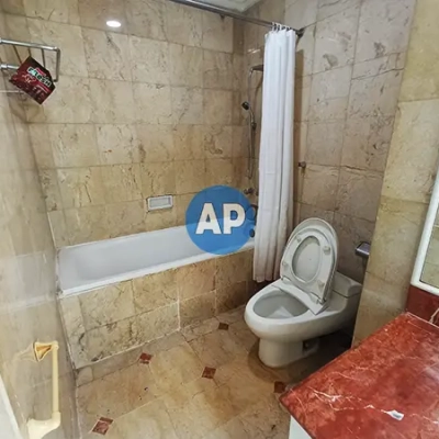 Kamar mandi apartemen Pavilion Sudirman disewa tower 2