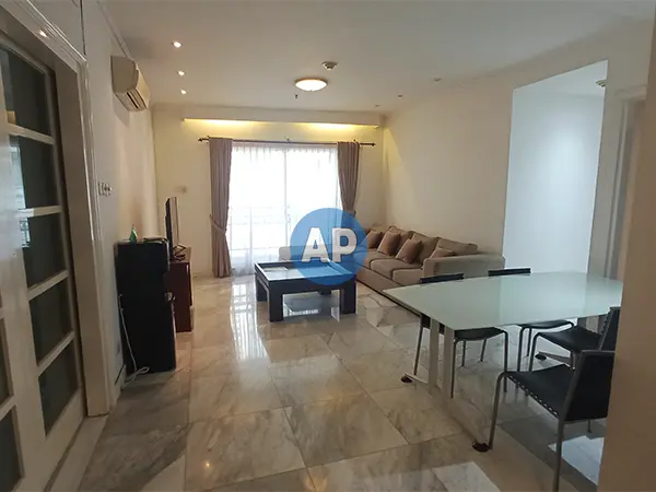Apartemen Pavilion Tower 2 ruang tamu luas unit sewa 115 m2 furnish
