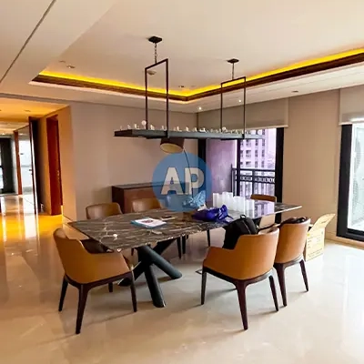 Dining Room Sewa Apartemen Mewah Pavilion 3BR Renovasi Dining room mewah unit apartemen Pavilion 3 kamar tidur disewakan
