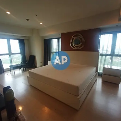 Master Bedroom Apartemen Pavilion Jakarta luas 142 m2 renovasi