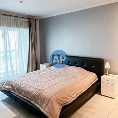 Master bedroom Apartemen Pavilion 2BR dekat MRT Jakarta