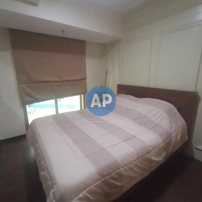 Kamar tidur kedua unit Apartemen Pavilion 2BR furnished