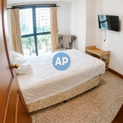Kamar tidur kedua apartemen Pavilion Jakarta
