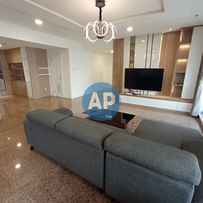 Ruang keluarga Apartemen Pavilion 4 kamar Tower 1