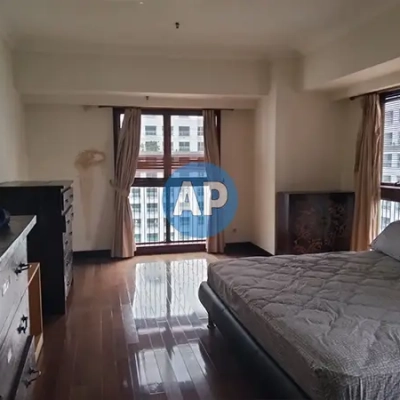 Master bedroom Apartemen Pavilion 4 kamar full furnish