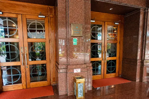 apartemen pavilion tower 4 pintu entrance menuju lobby